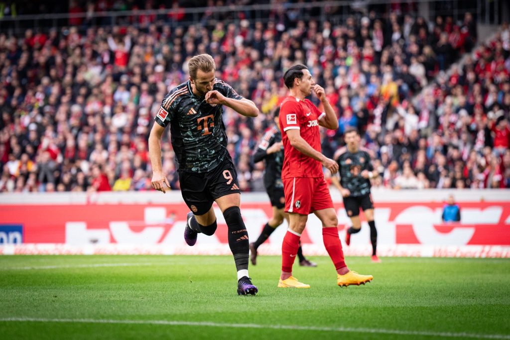 Harry Kane celebrating his goal